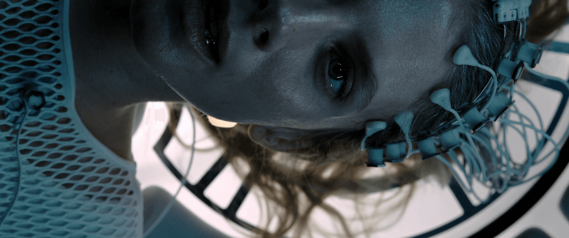 Oxygen (2021), Directed by Alexandre Aja